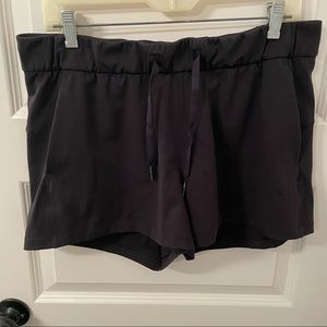 Lululemon On the Fly short, black, size 10, EUC